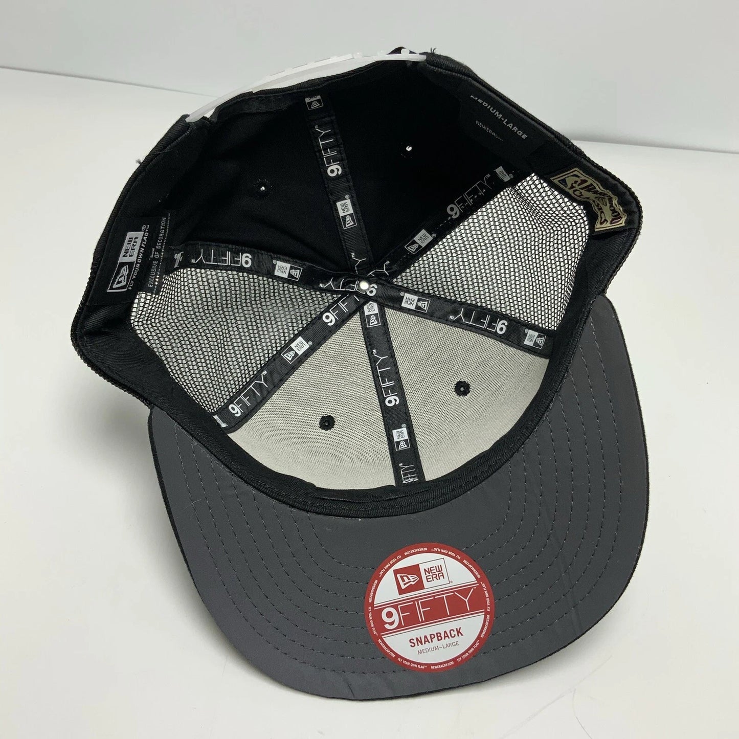 New Era Cap NBA Chicago Bulls Black White 9FIFTY Snapback Hat