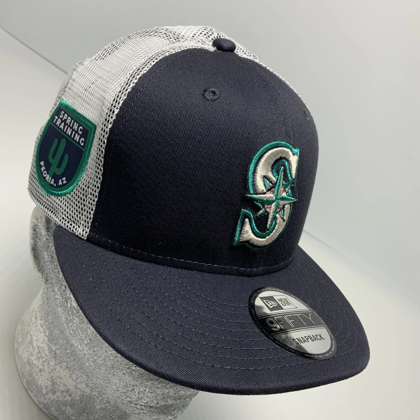 Men's New Era Cap NFL New Orleans Saints Navy White 9FIFTY Snapback Hat