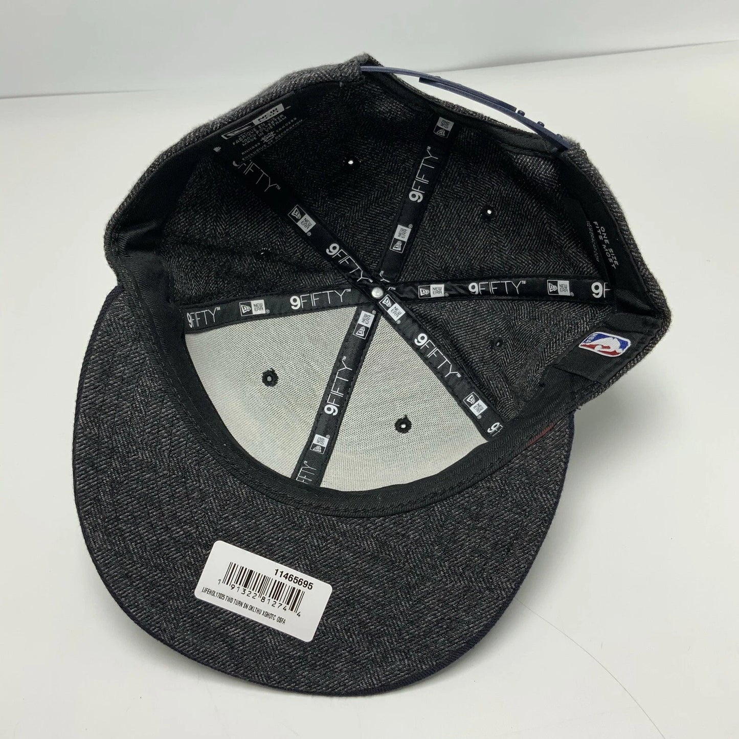 New Era Cap NBA Oklahoma City Thunder Charcoal Grey Navy 9FIFTY Snapback Hat