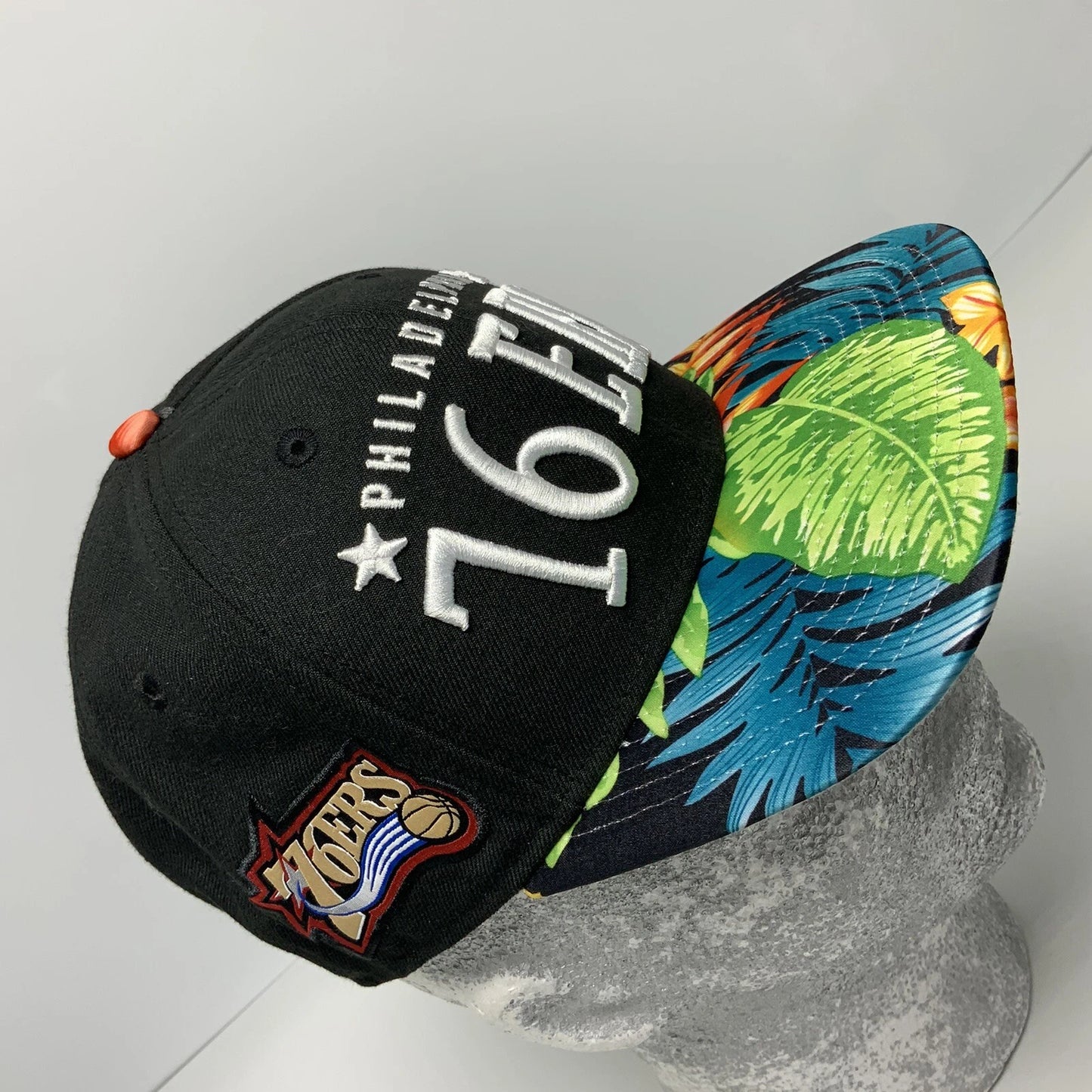 Men's New Era Cap NBA Philadelphia 76ers Black | Floral 9FIFTY Snapback Hat