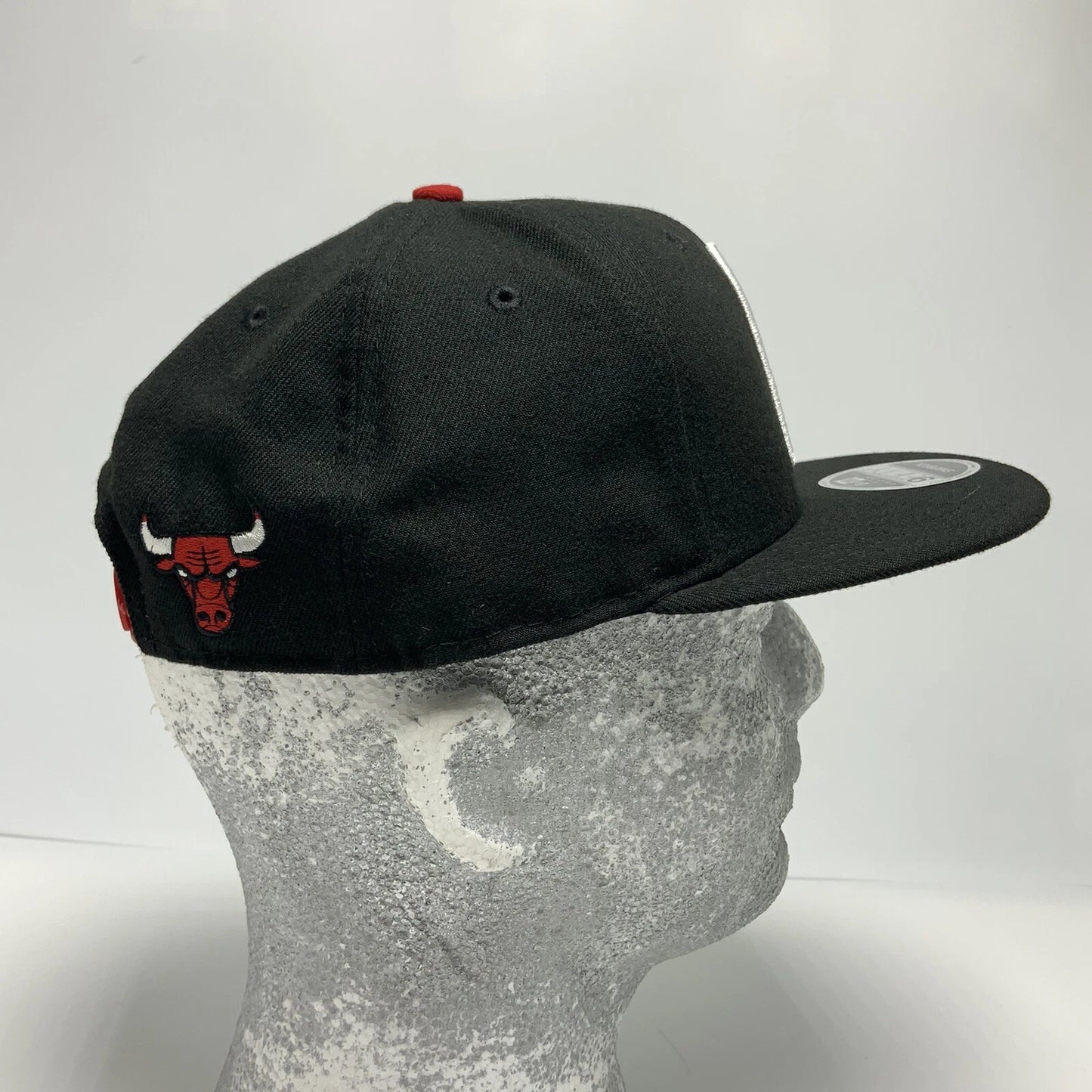 New Era Cap NBA Black | Red 9FIFTY Snapback Hat