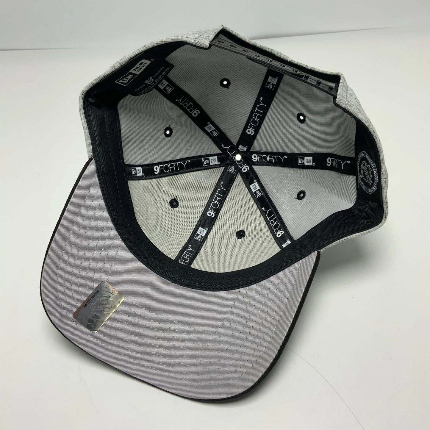 New Era Cap NHL Chicago Blackhawks Grey Black 9FIFTY Snapback Hat