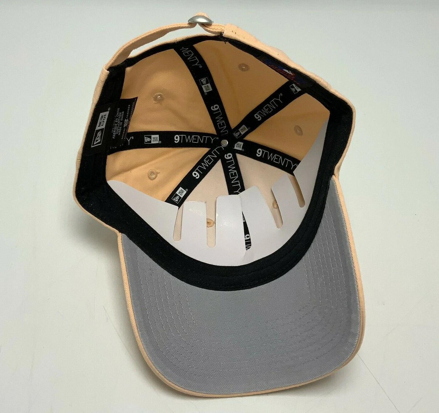 New Era Cap MLB NY Yankees Peach 9TWENTY Snapback Hat
