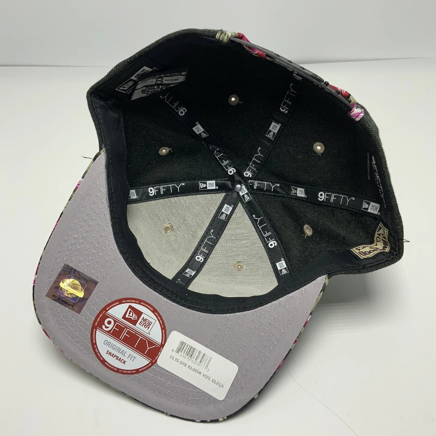 Men's New Era Cap NBA Cavs Charcoal Grey | Floral 9FIFTY Snapback Hat