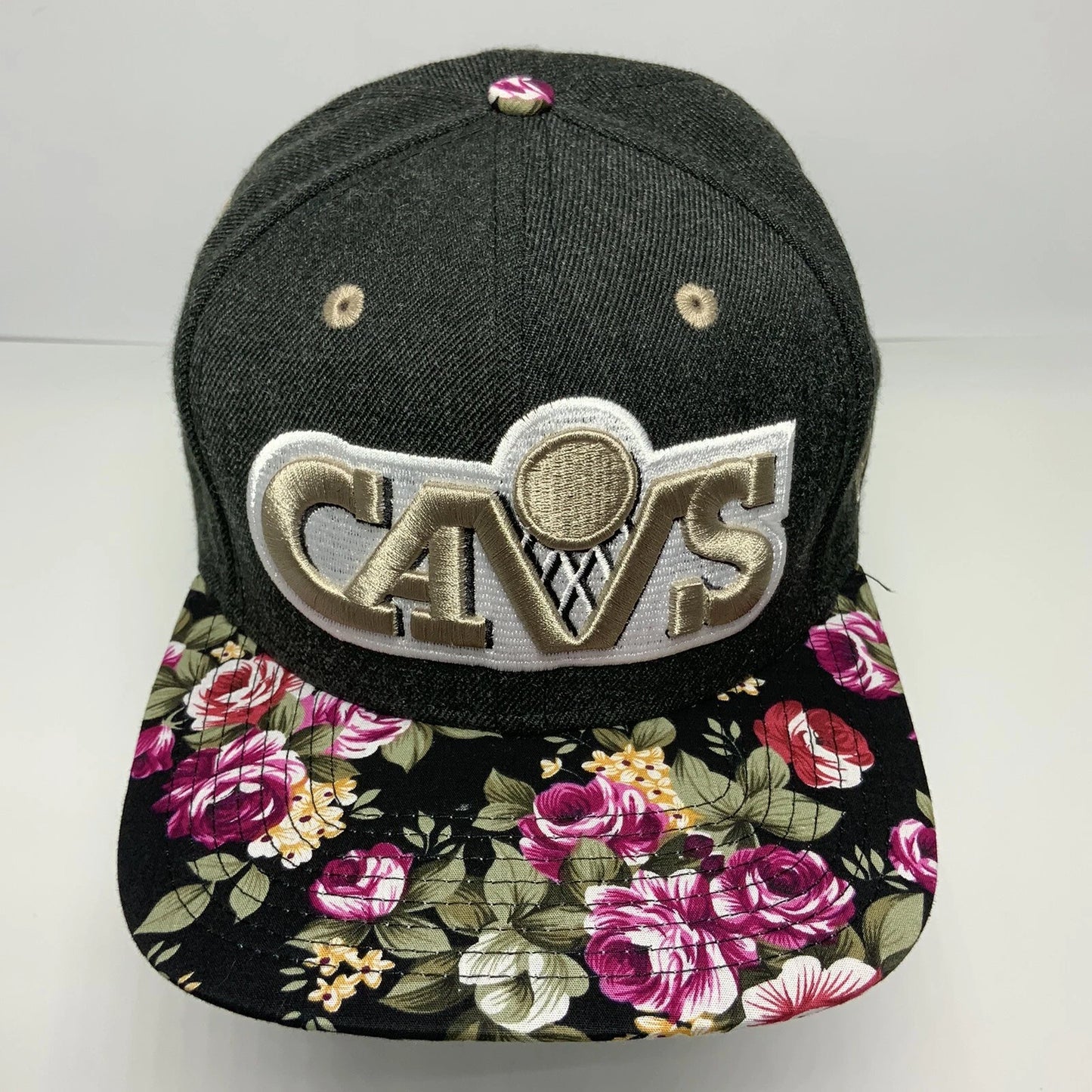 Men's New Era Cap NBA Cavs Charcoal Grey | Floral 9FIFTY Snapback Hat
