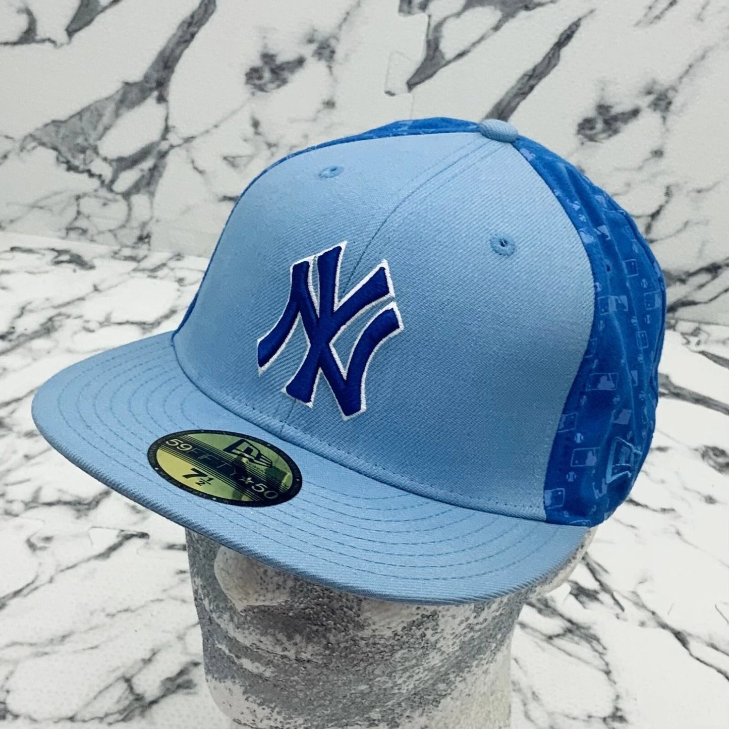 New Era Cap Lt.Blue Half MLB Logo All Over 59FIFTY NY Yankees Limited Edition