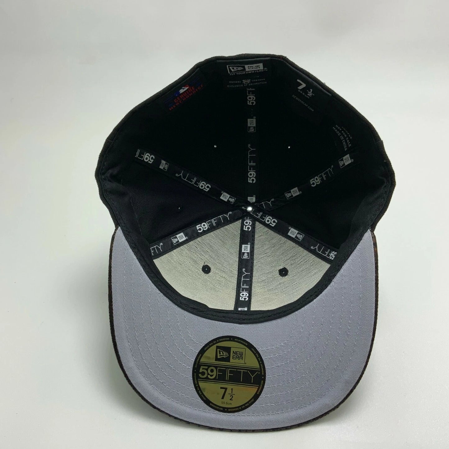 New Era Cap MLB NY Yankees Black Gold Snake Print 59FIFTY Hat