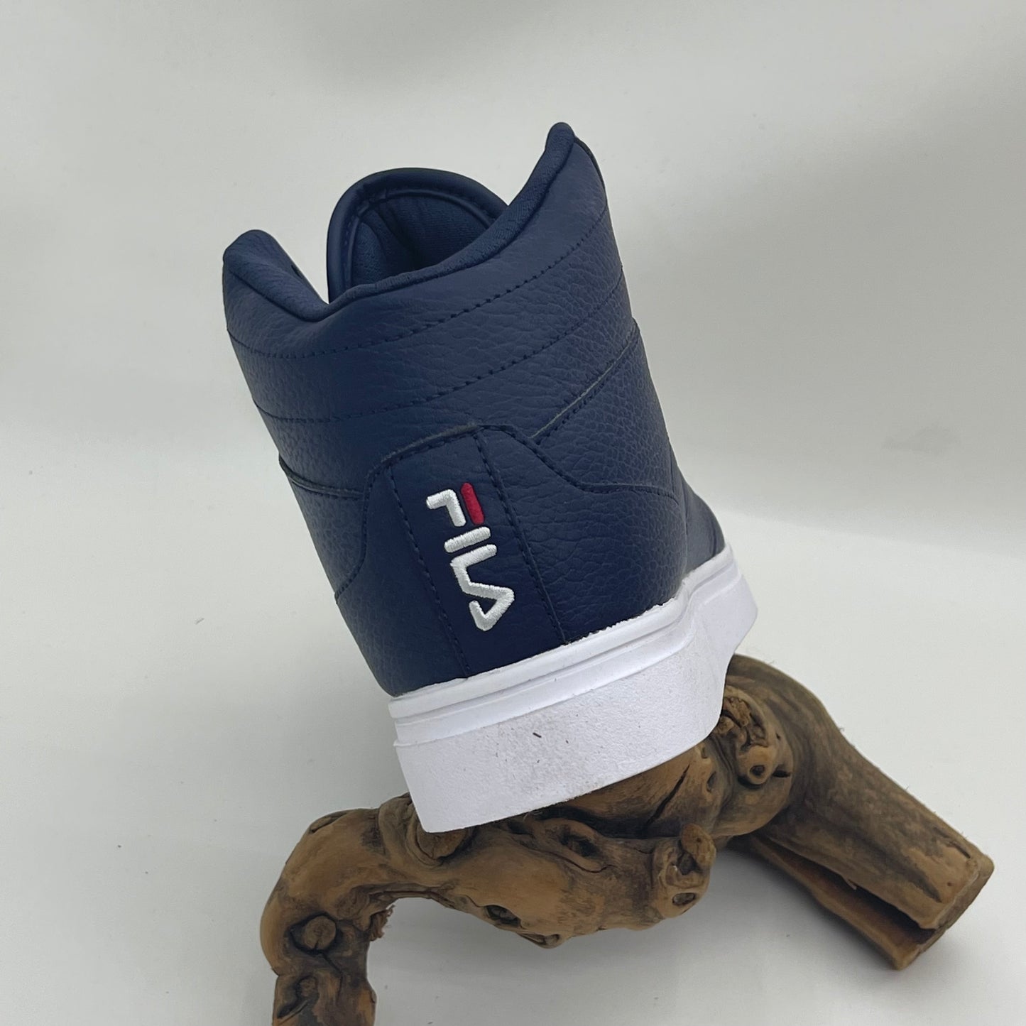 Men’s Fila Impress LLC Mid Navy | White Sneakers NWT