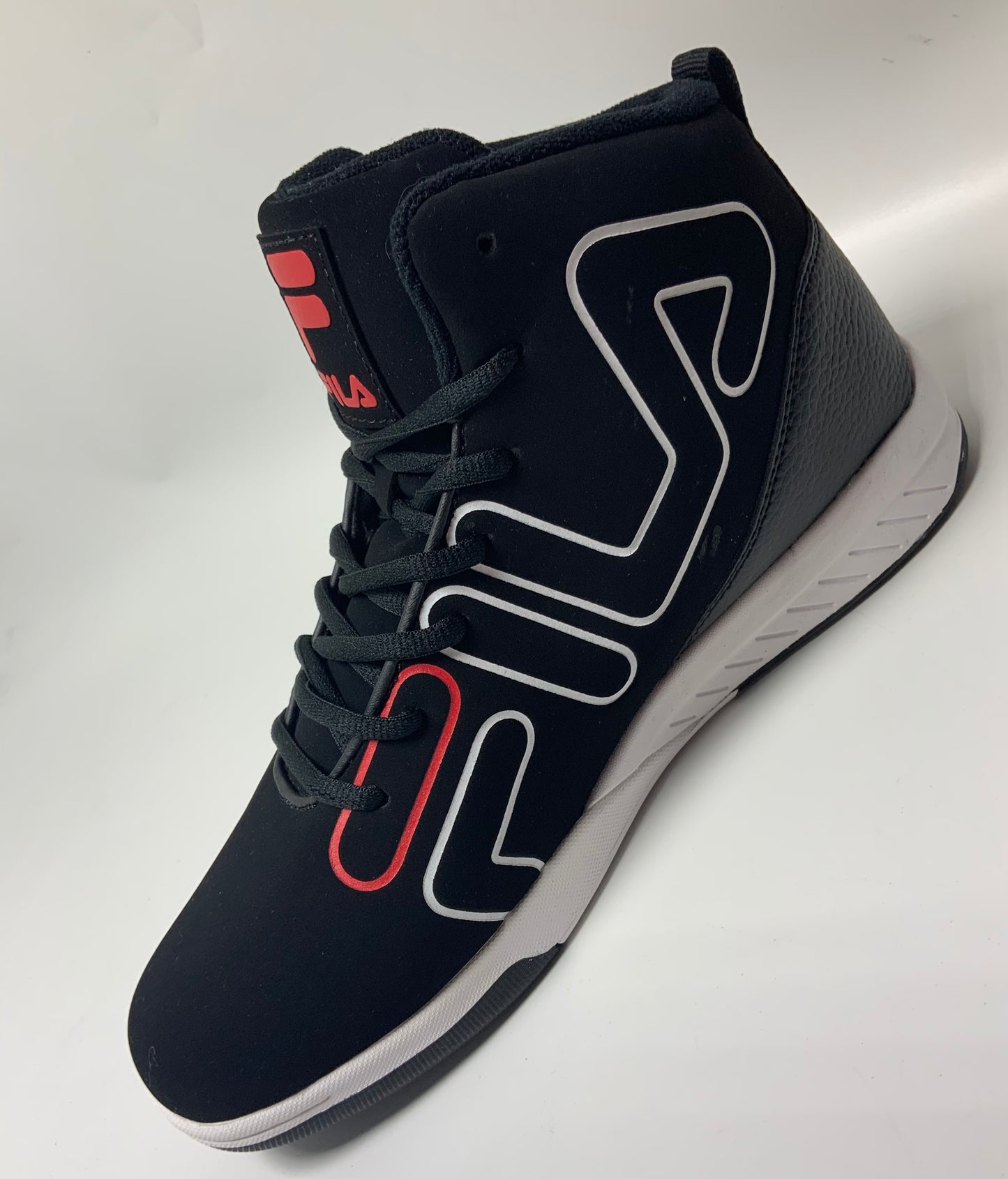 Men's Fila Khronos Black | White | Red Fashion Sneakers NWT