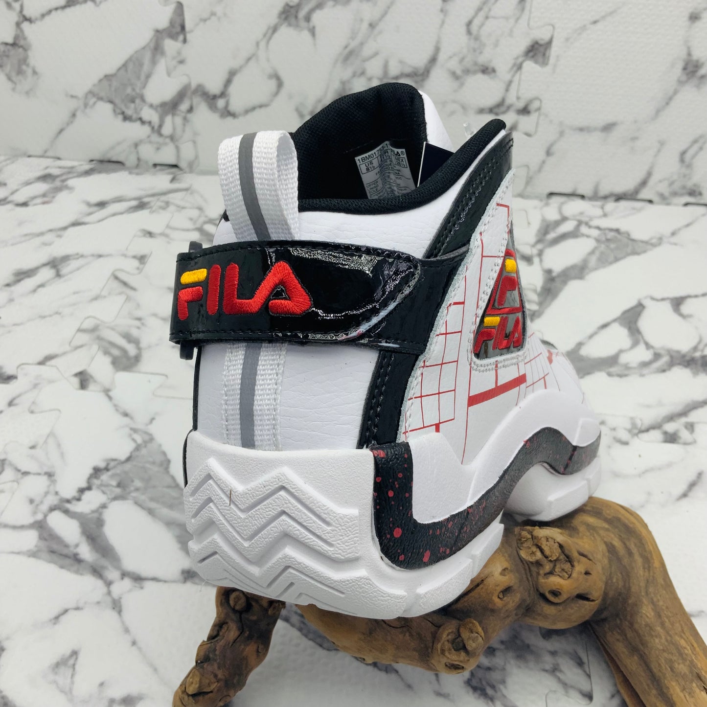 Men’s Fila Grant Hill 2 White | Black | Red Sneakers NWT