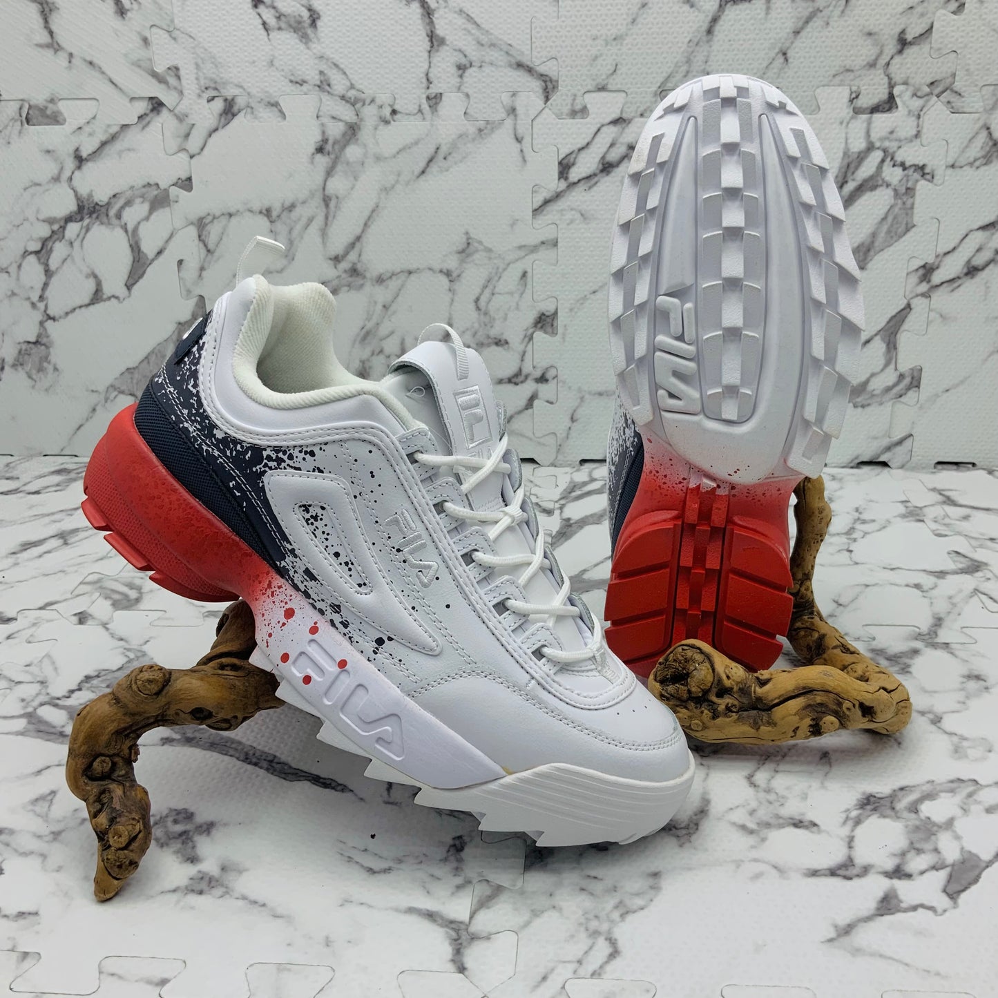 Men’s Fila Disruptor 2 Splatte White | Navy | Red Sneaker NWT