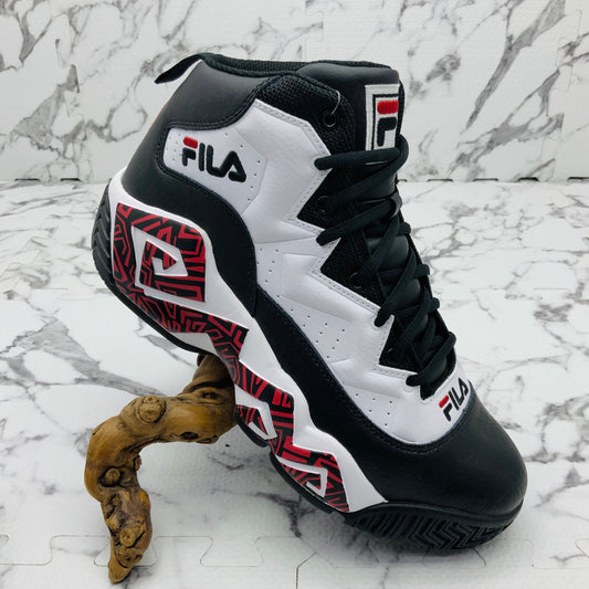 Men’s Fila MB Black | White | Red Sneakers NWT