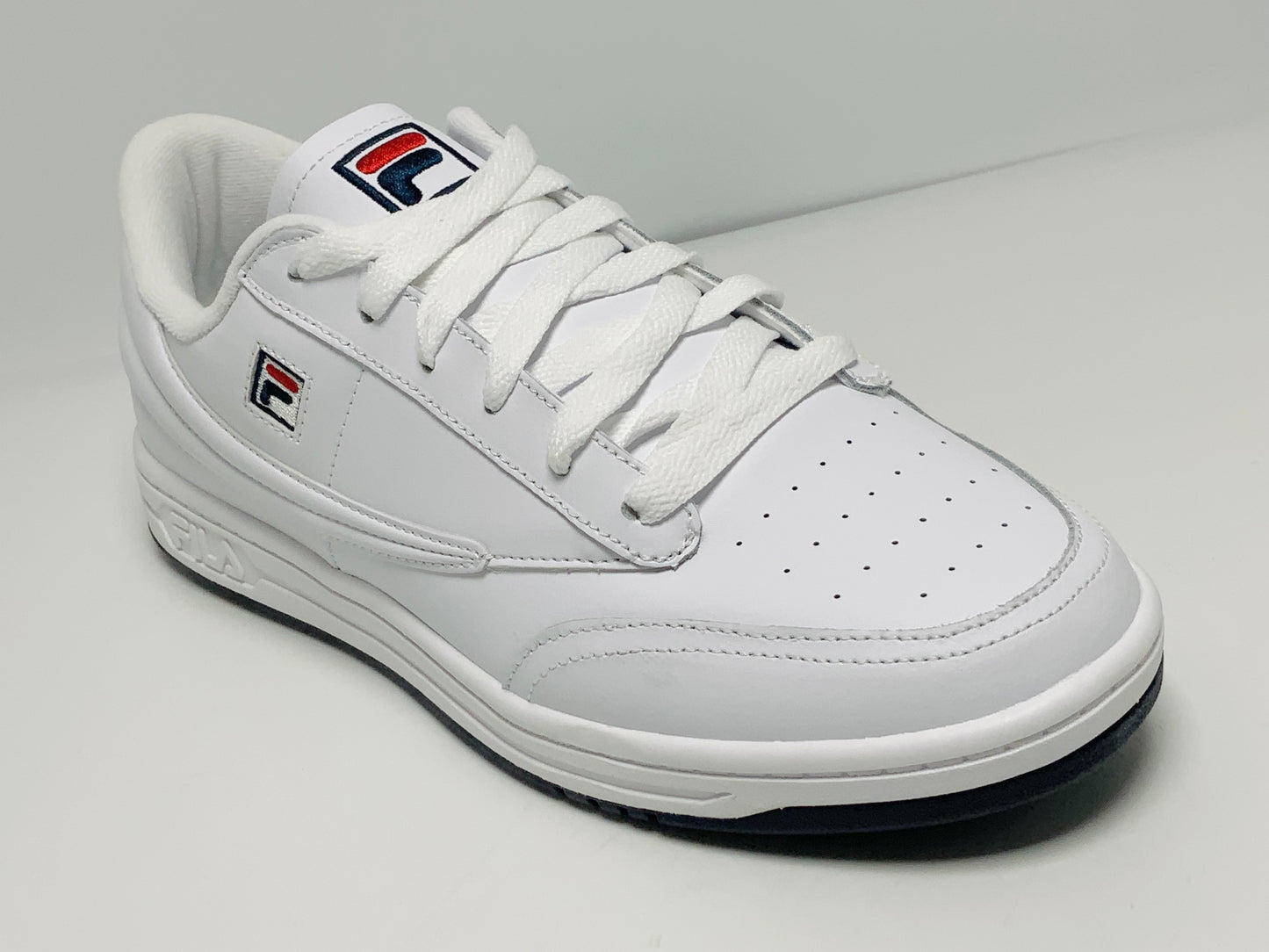 Men’s Fila Tennis 88 White | Navy | Red Sneakers NWT