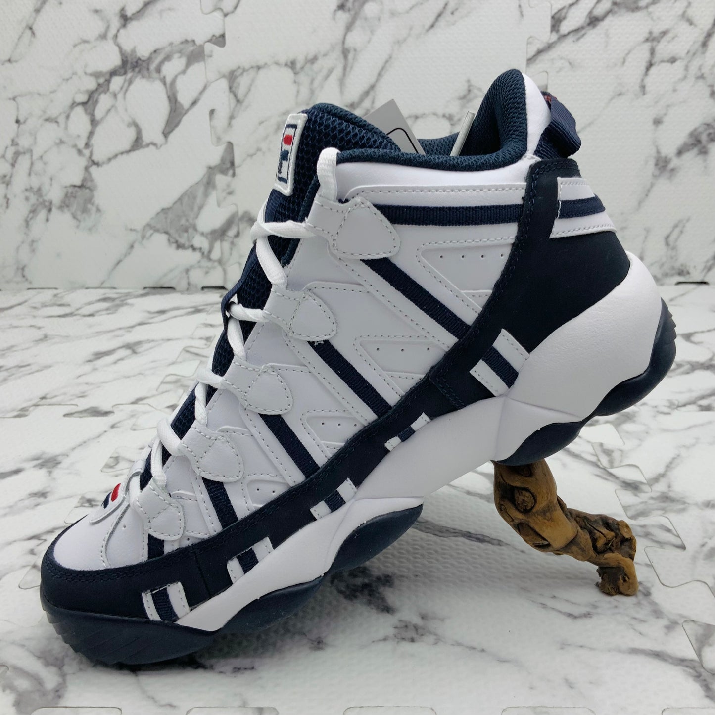 Men’s Fila StackHouse Spahgetti Navy | White Sneakers NWT