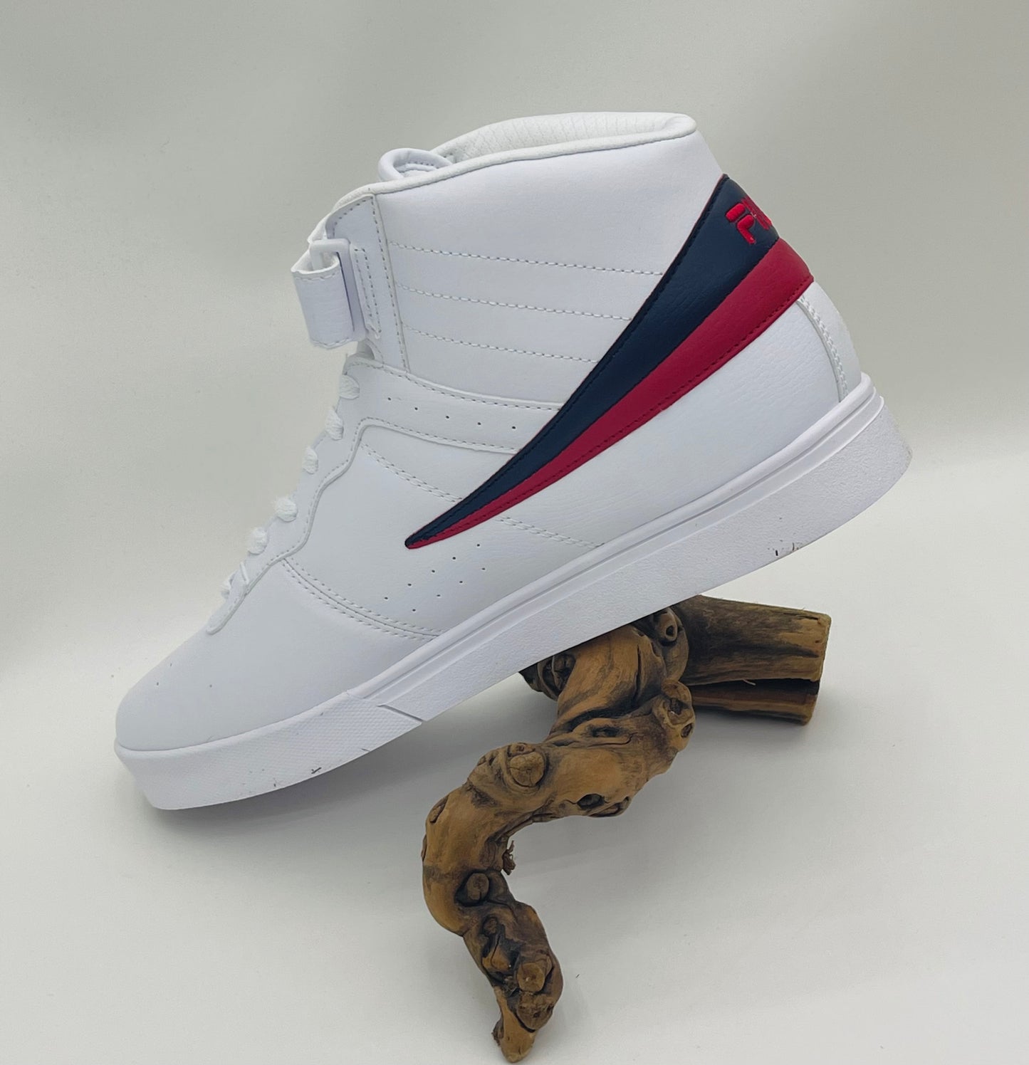 Men’s Fila Vulc 13 White | Navy | Red High Top Sneakers NWT