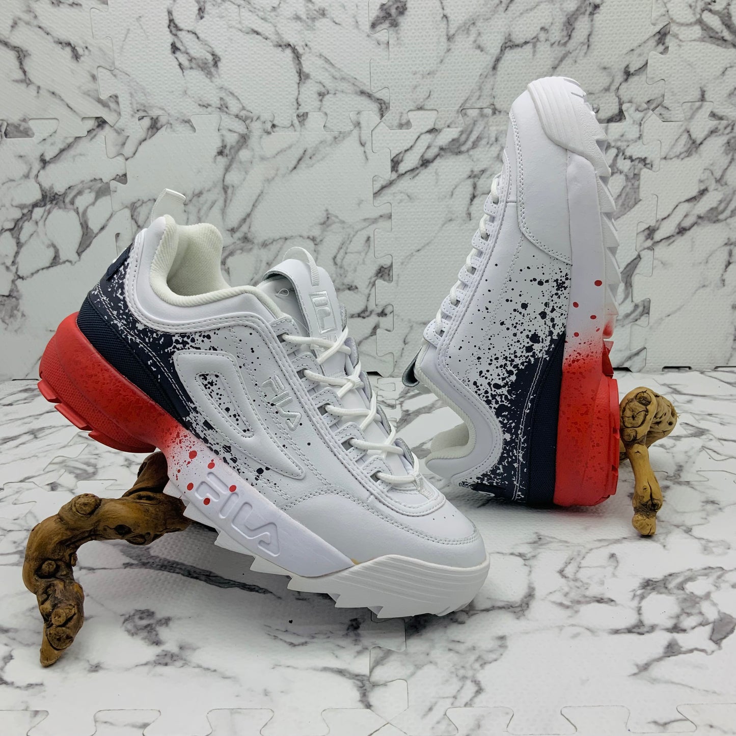 Men’s Fila Disruptor 2 Splatte White | Navy | Red Sneaker NWT