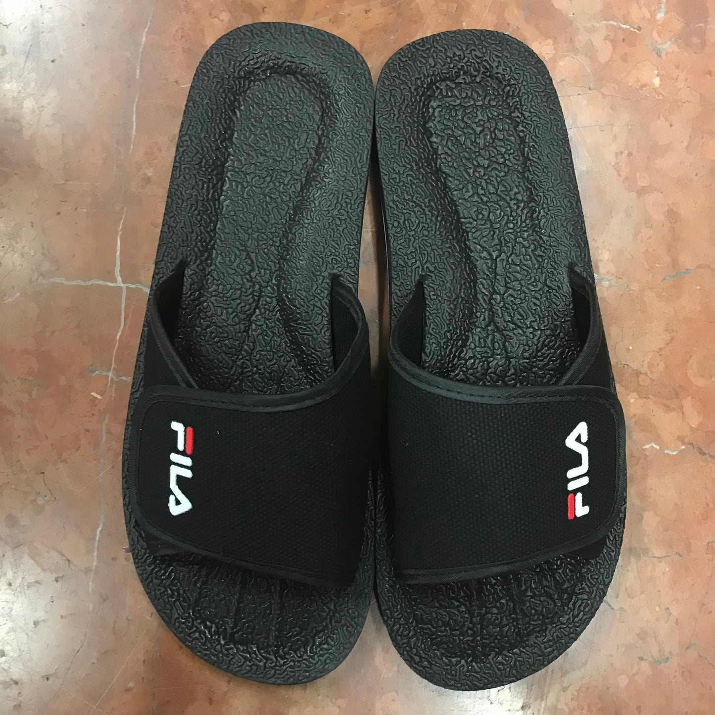 Men’s Fila Slip on Low Black Slides NWT