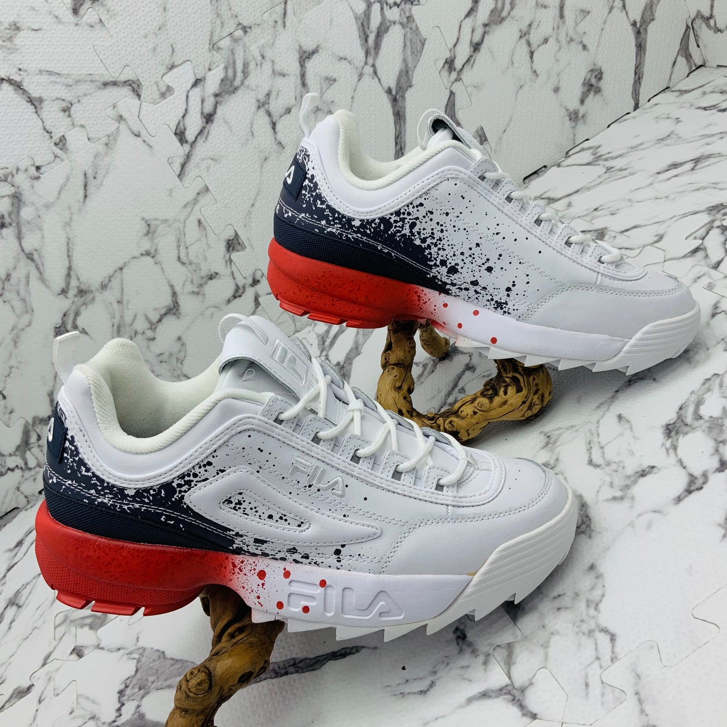 Men’s Fila Disruptor 2 Splatte White | Navy | Red Sneaker NWT