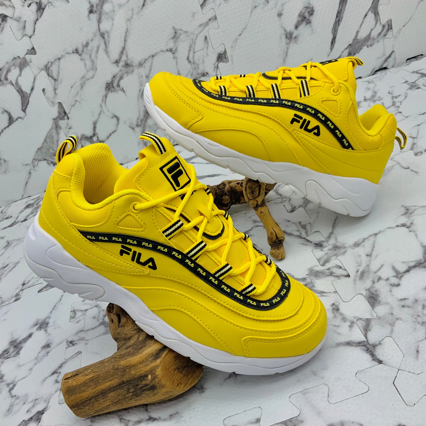 Men’s Fila Ray Repeat Yellow | Black | White Sneakers NWT