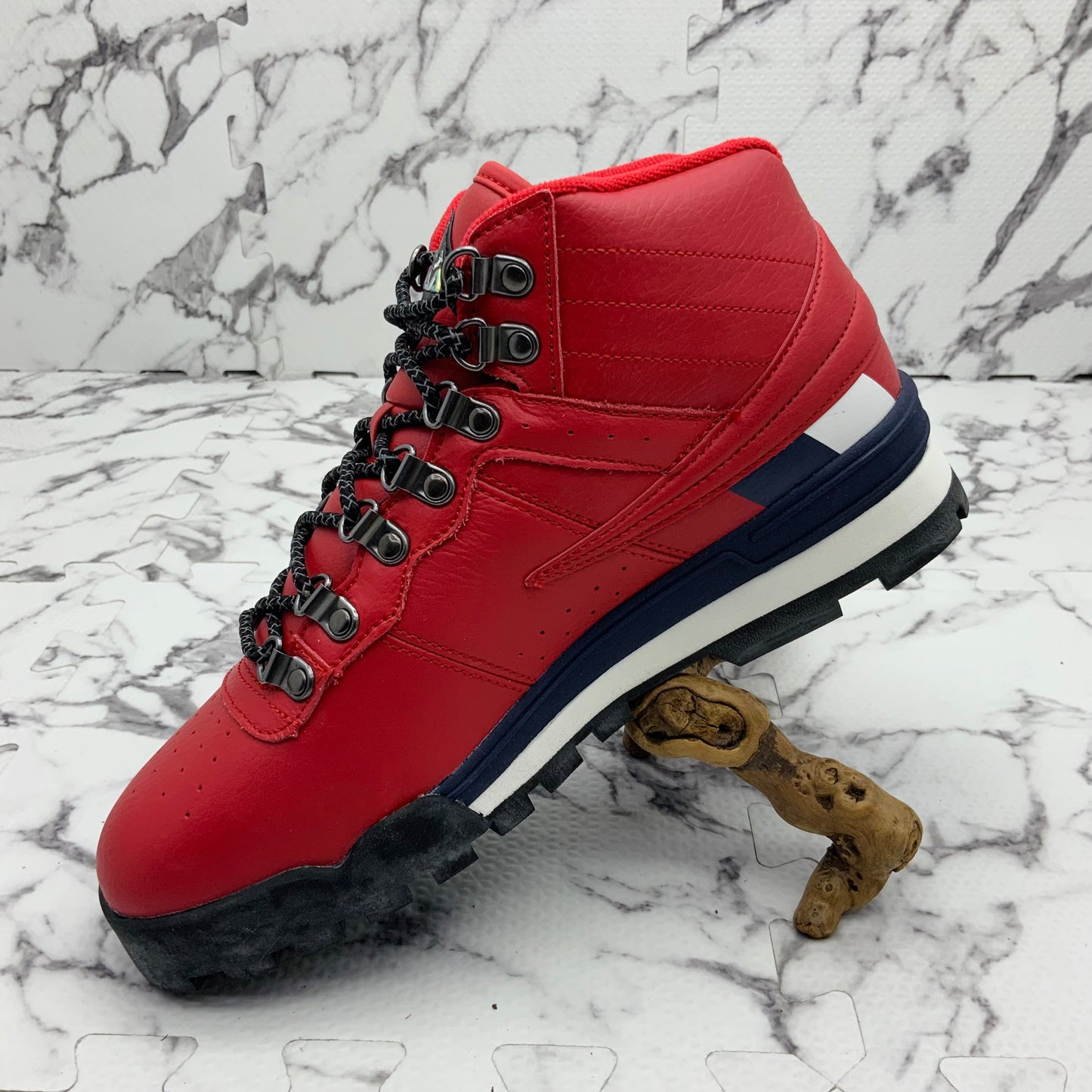 Men’s Fila Fitness Hiker Mid Red | Navy | White Sneakers NWT