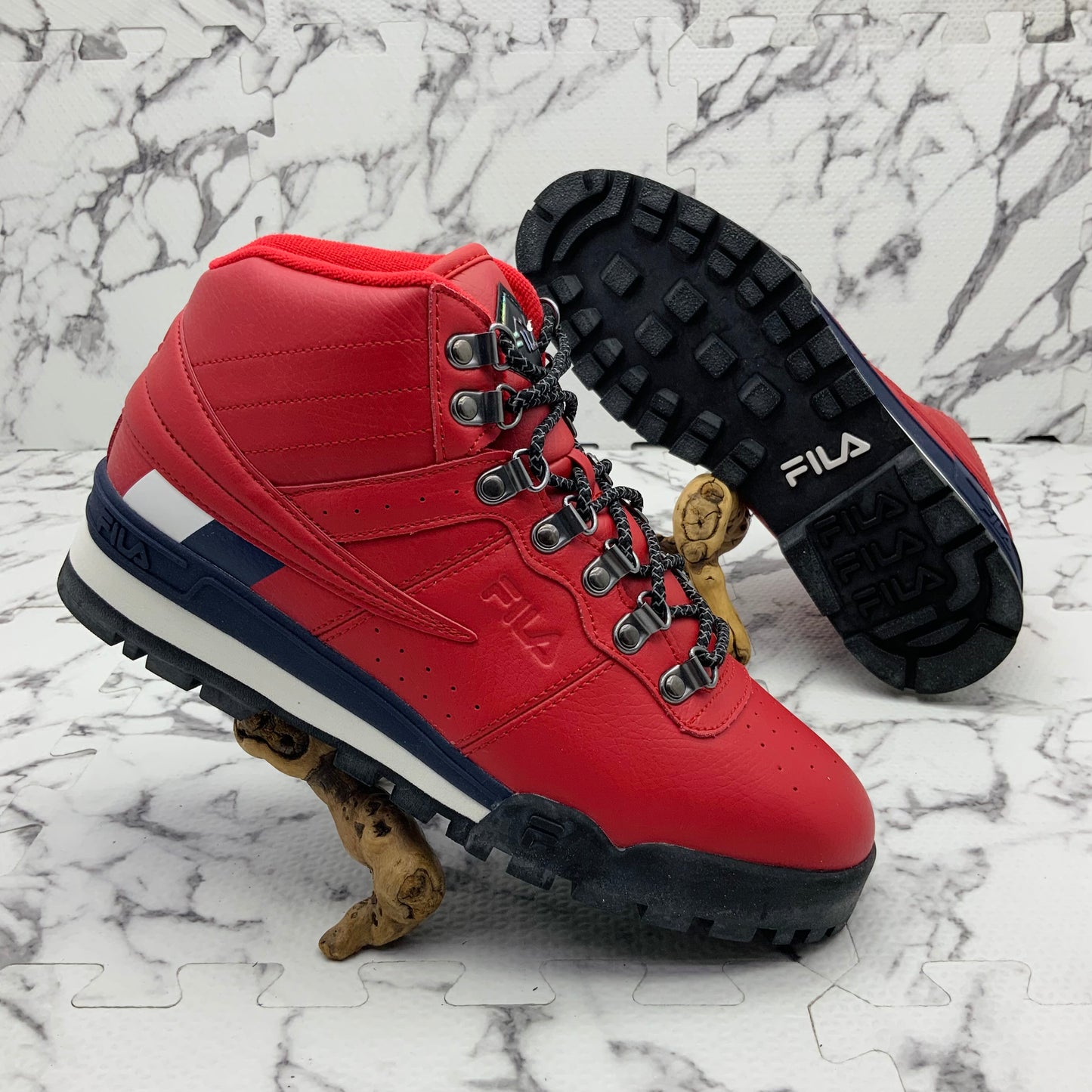 Men’s Fila Fitness Hiker Mid Red | Navy | White Sneakers NWT