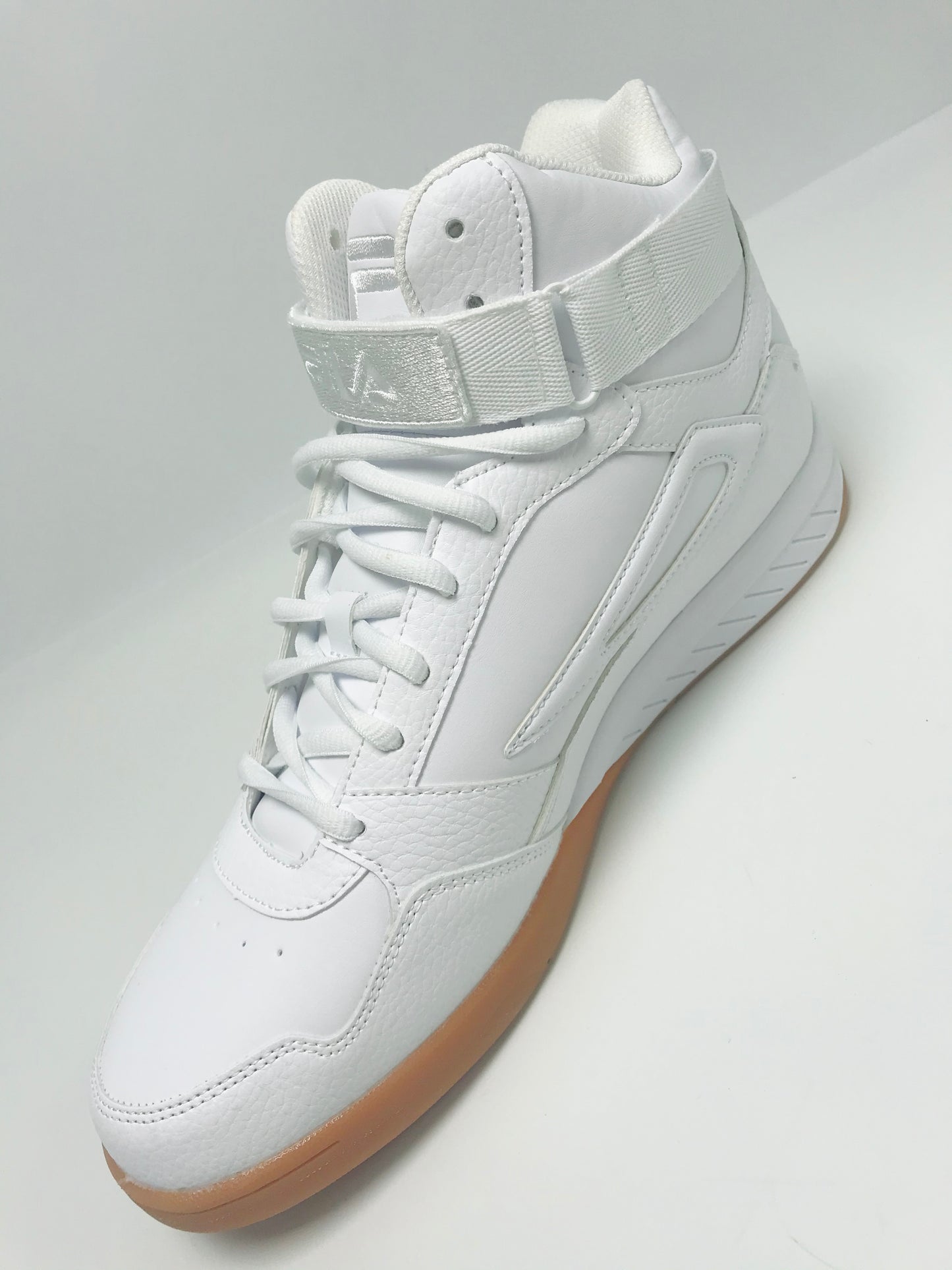 Men's Fila Multiverse White | Gum Fashion Sneakers NWT