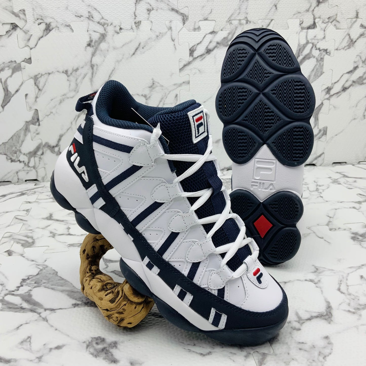 Men’s Fila StackHouse Spahgetti Navy | White Sneakers NWT