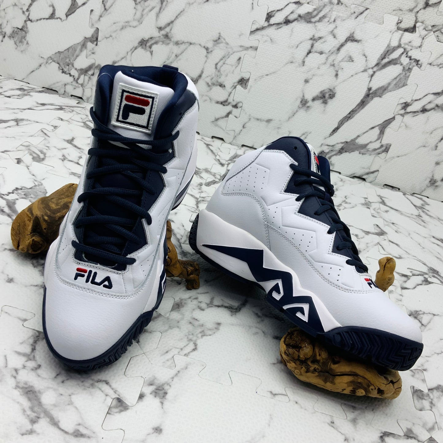 Men’s Fila MB White | Navy Sneakers NWT