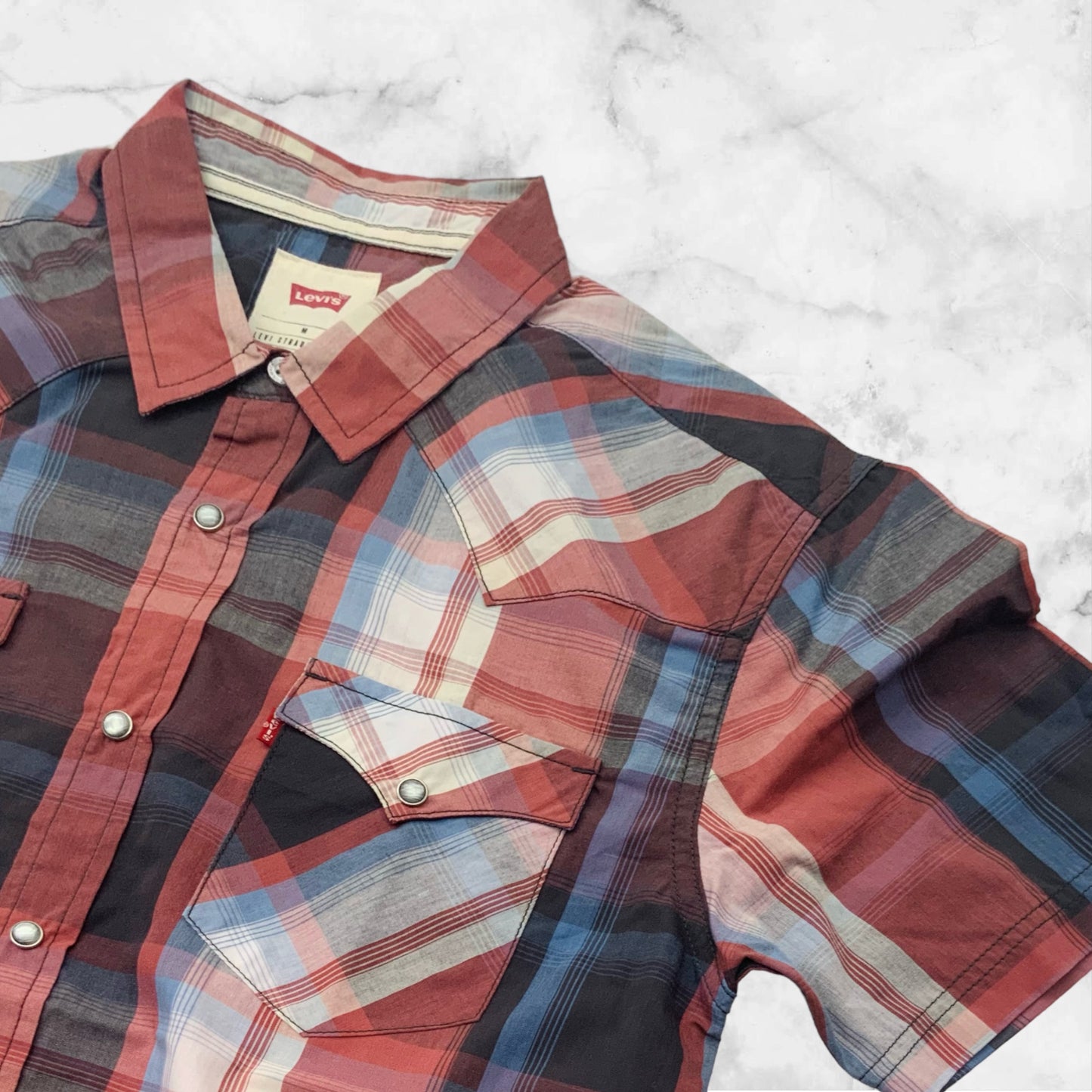 Men's Levi's Red | Black | White | Blue Plaid Button Down S/S Shirt NWT