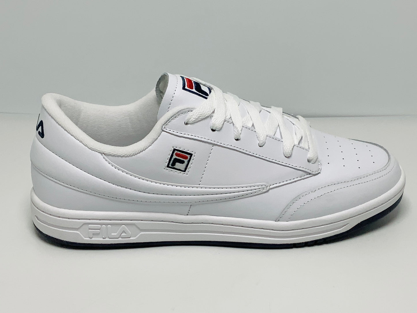 Men’s Fila Tennis 88 White | Navy | Red Sneakers NWT