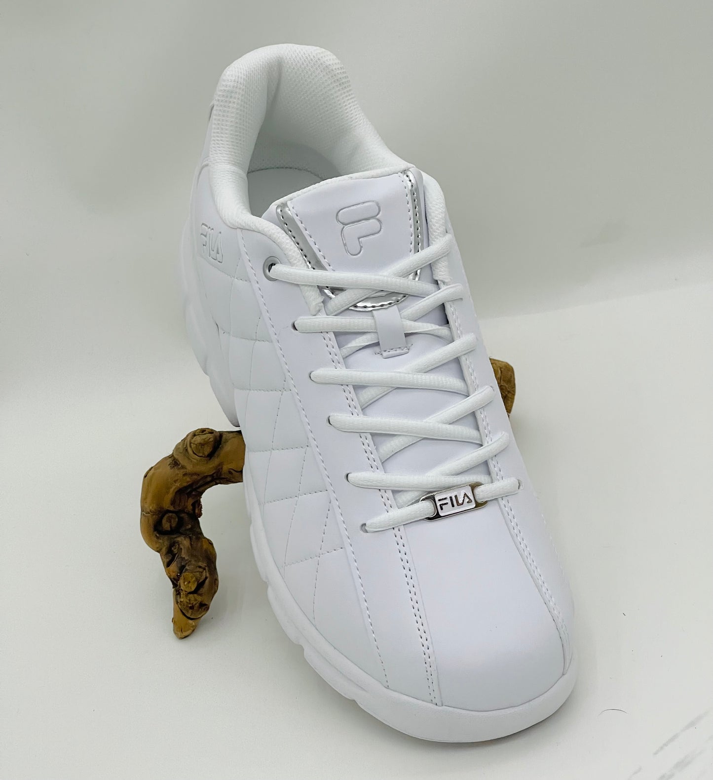 Men’s Fila Fulcrum 3 White Sneakers NWT