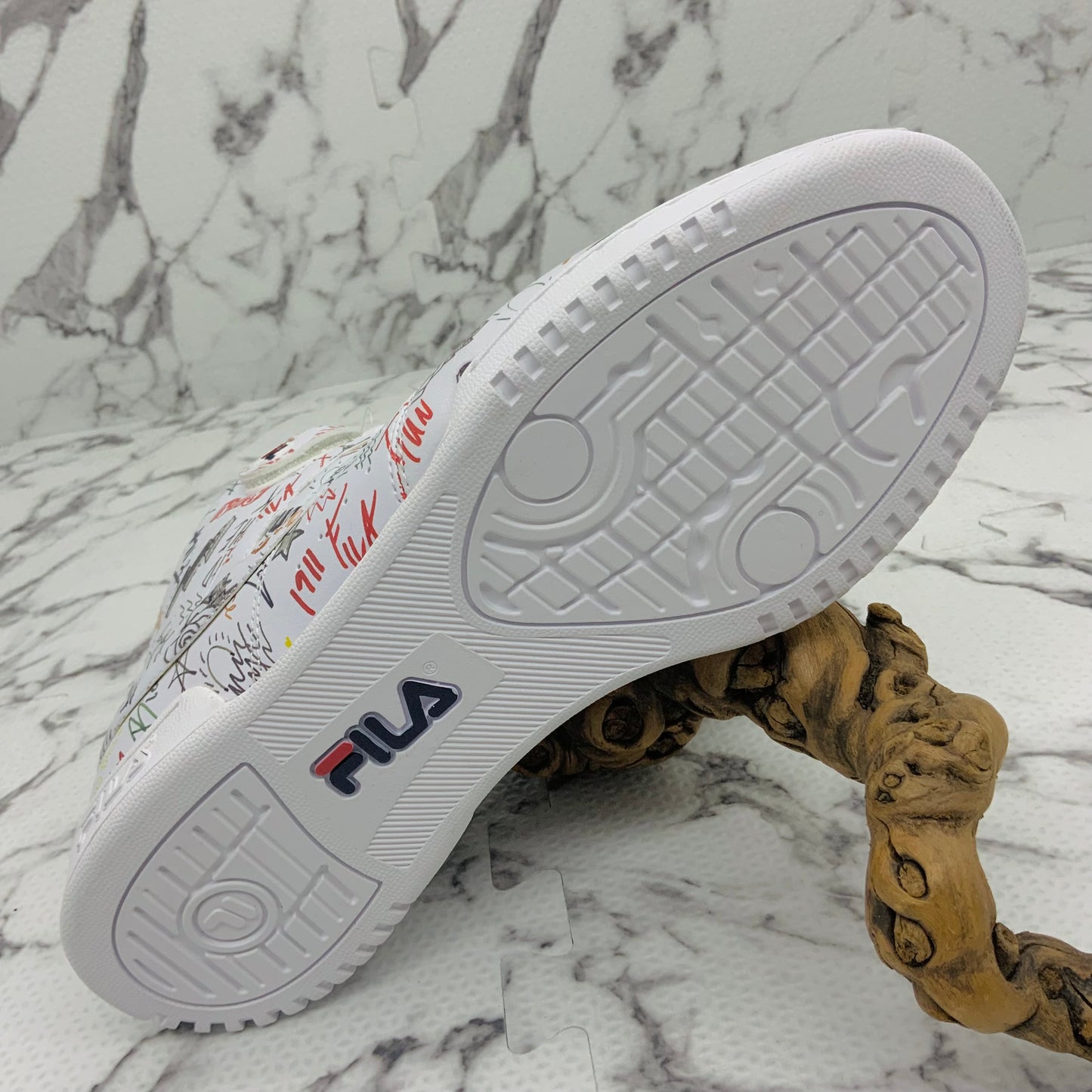 Women's Fila F-13 White All Over Sneakers NWT