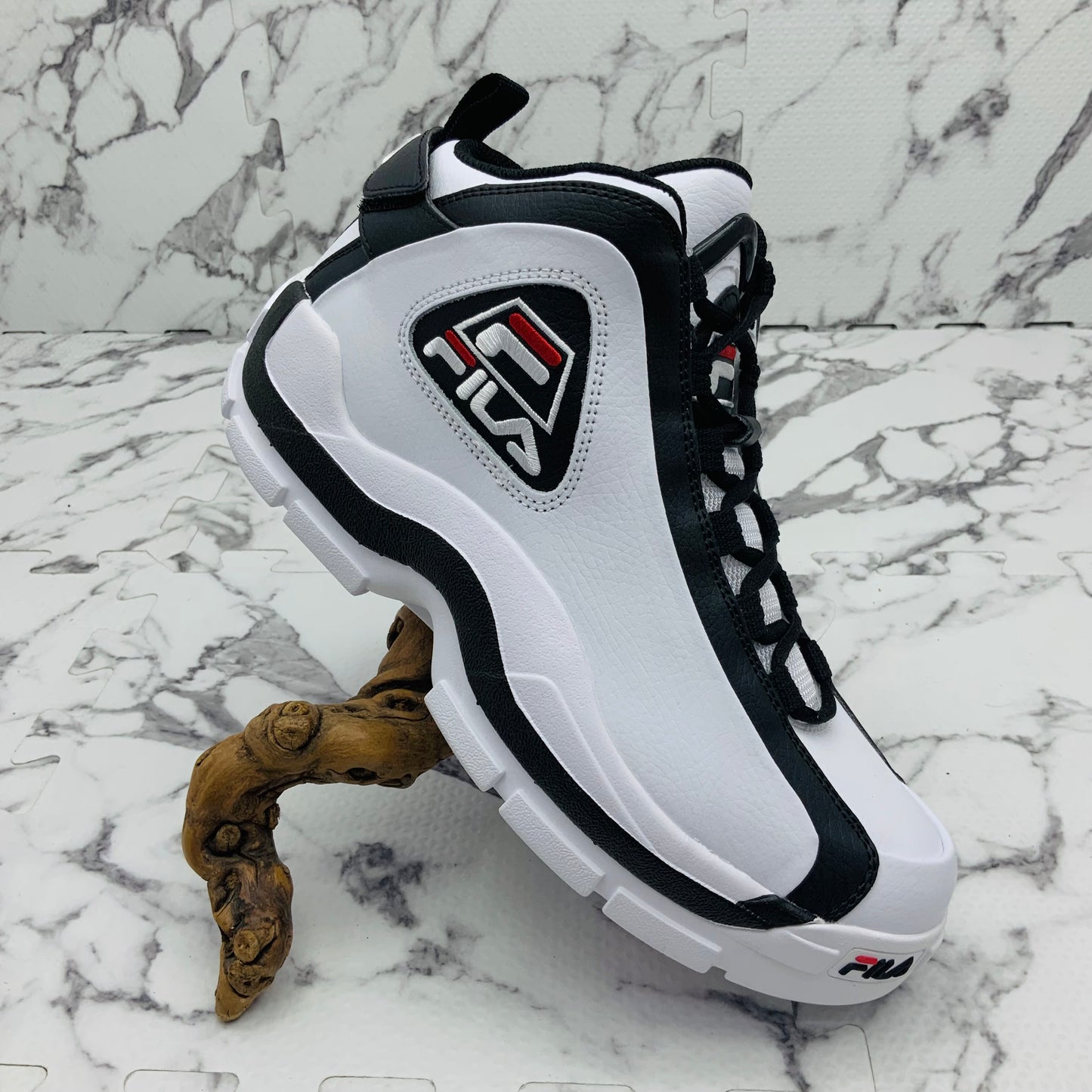 Men’s Fila Grant Hill 2 White | Black Sneakers NWT