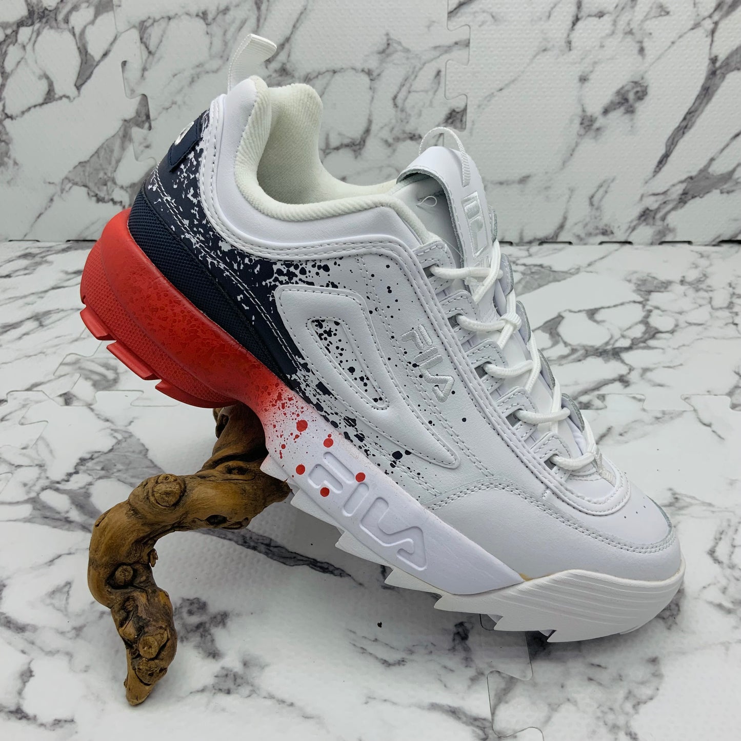 Men’s Fila Disruptor 2 Splatte White | Navy | Red Sneaker NWT