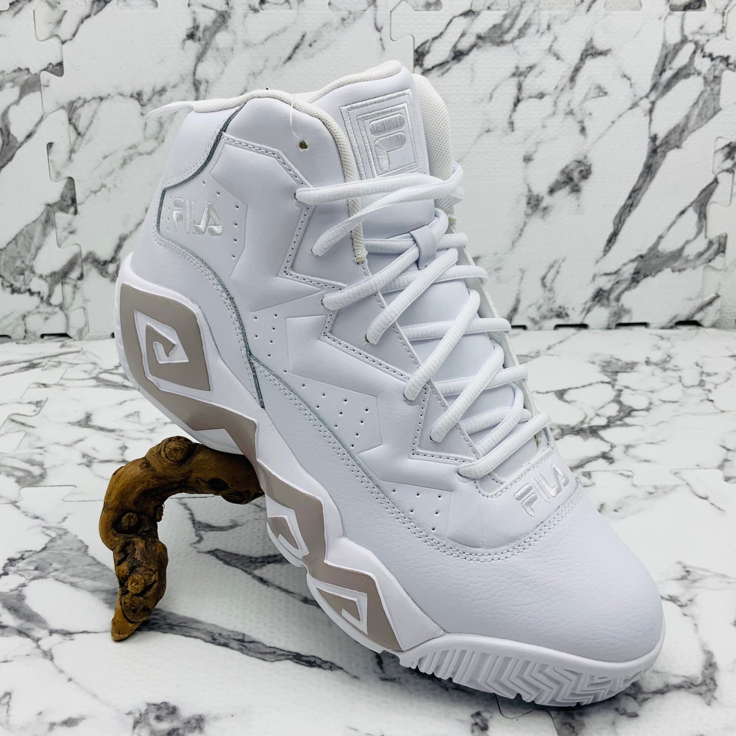 Men’s Fila MB White | Grey Sneakers NWT