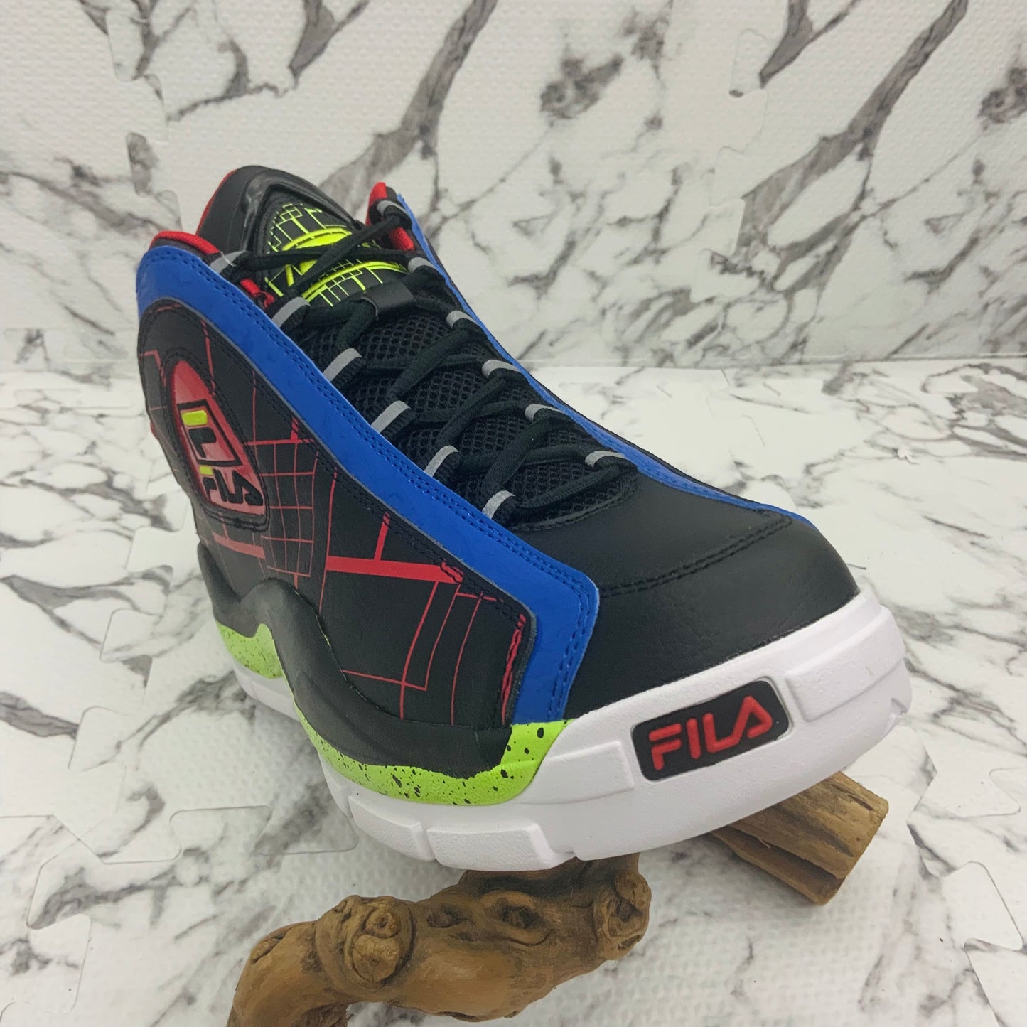 Men’s Fila Grant Hill 2 Black | Red | Lime Green | Royal Sneakers NWT