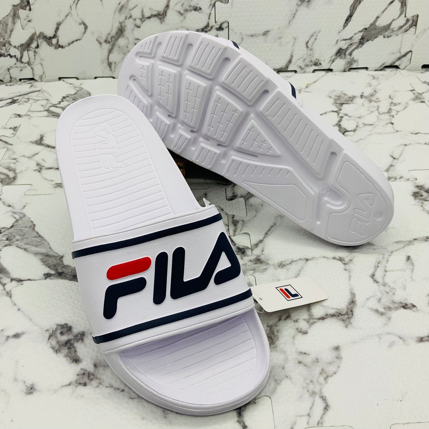 Men's Fila White | Navy | Red Sandals NWT