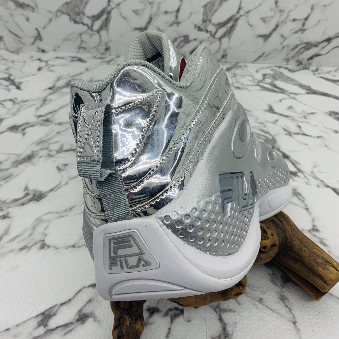 Men’s Fila Grant Hill 3 “ Metallic Silver Sneakers NWT