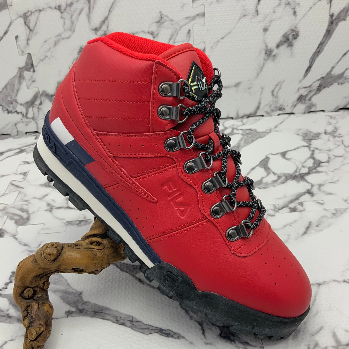 Men’s Fila Fitness Hiker Mid Red | Navy | White Sneakers NWT