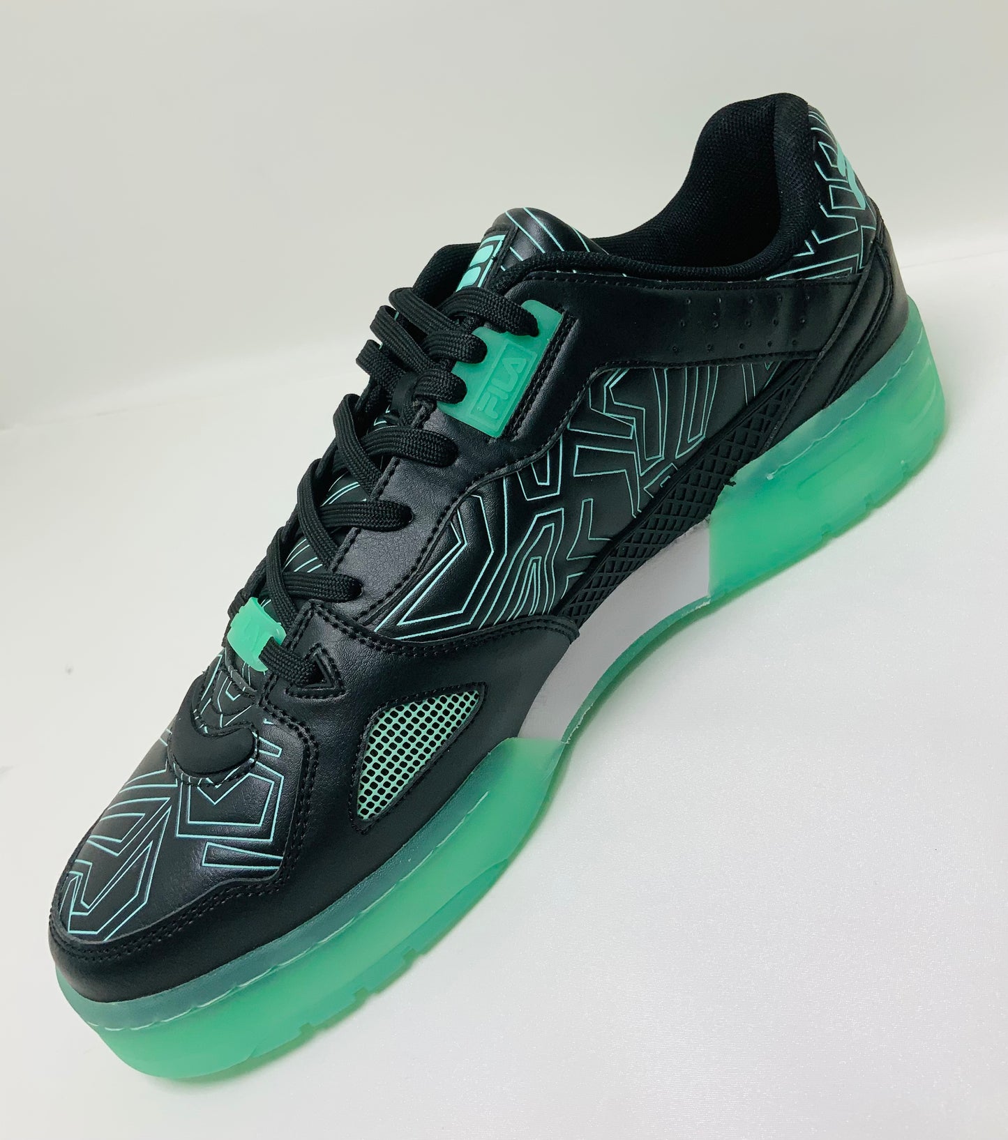 Men's Fila Teratach 600 GID Black | Glow Sneakers NWT