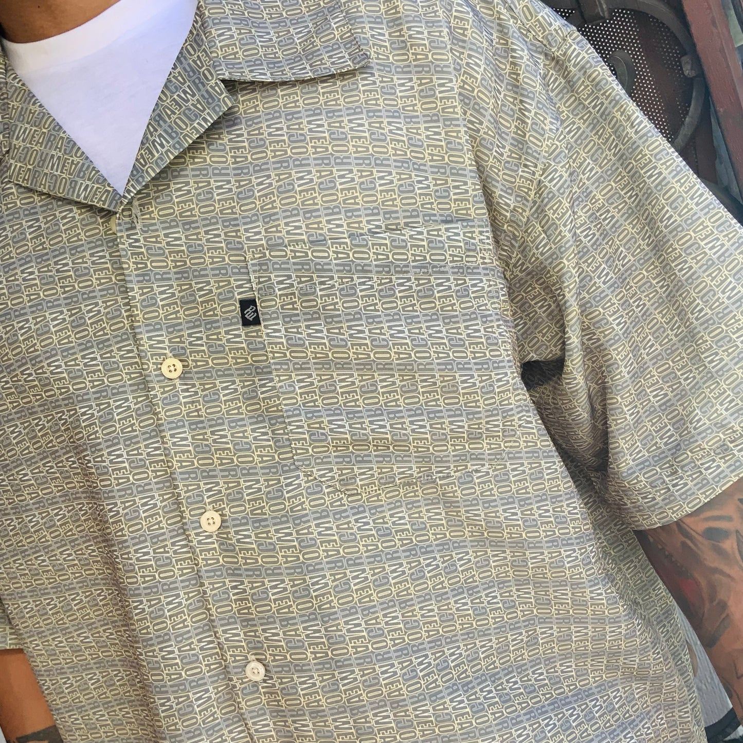 Men’s Rocawear All Over Grey | Yellow | White S/S Button Down Shirts NWT