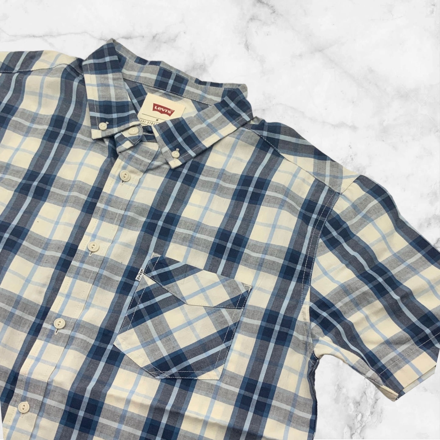 Men's Levi's Off White | Navy | Sky Blue Plaid Button Down S/S Shirt NWT