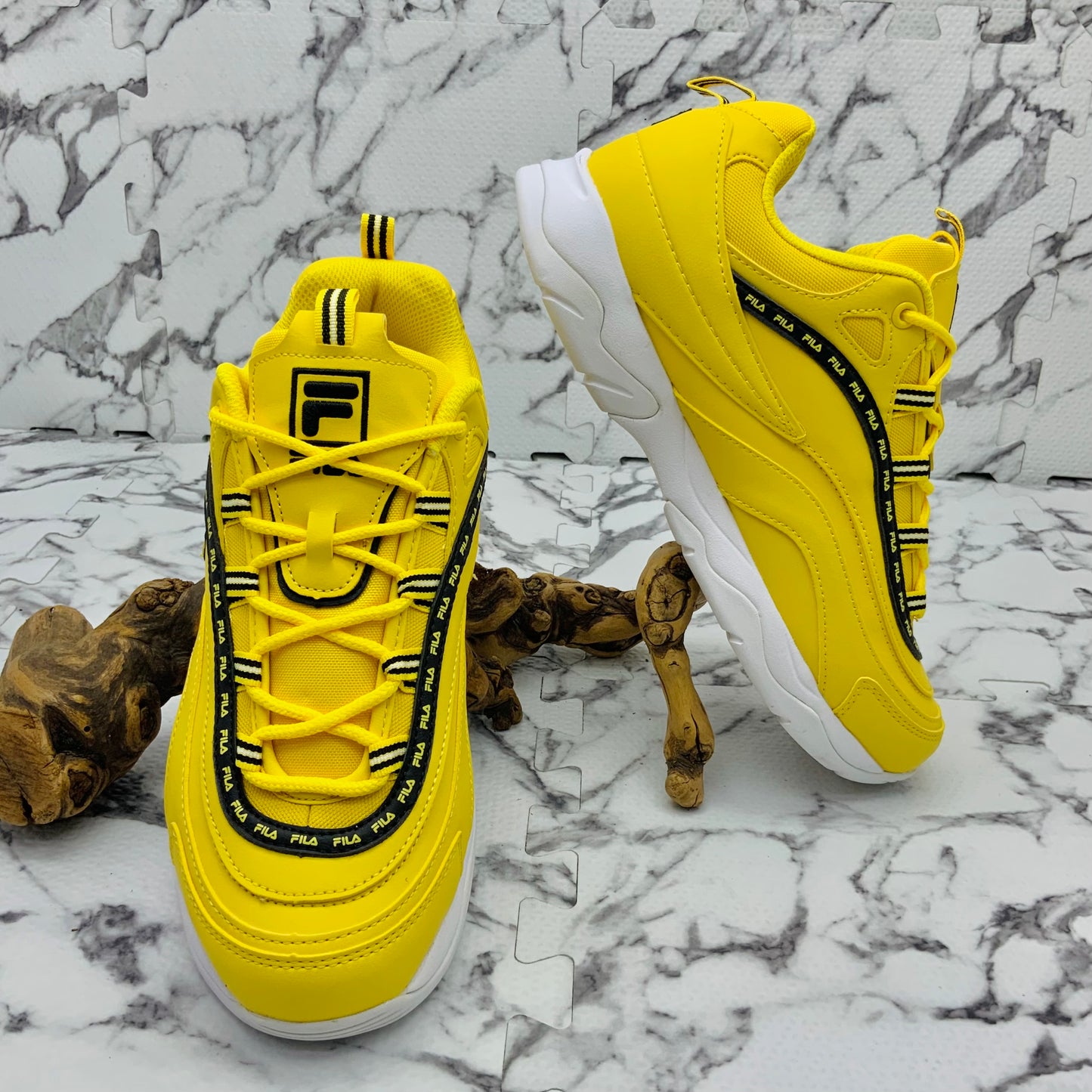 Men’s Fila Ray Repeat Yellow | Black | White Sneakers NWT