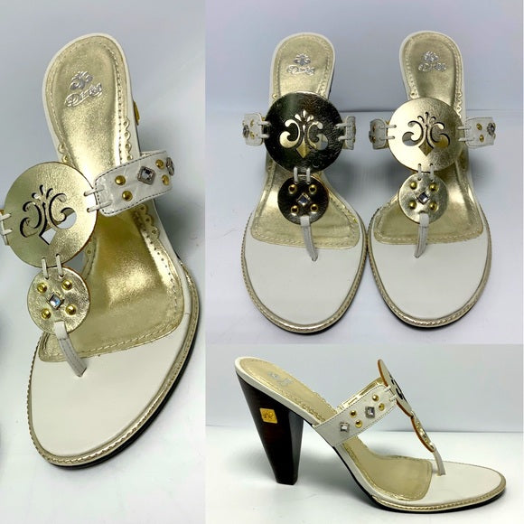 Women's Dereon White Vixen Sandal NWT