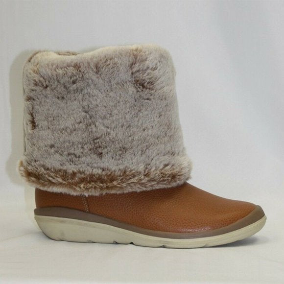 Women's Timberland Cognac Fur 14" and Roll Top Boots NWT