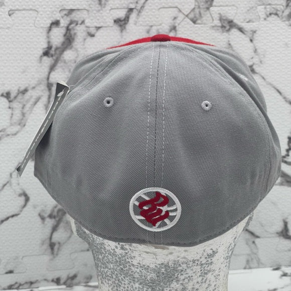 Men’s RocawearRed | Grey | White Fitted Cap NWT