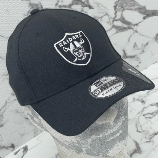 Men's New Era Cap Black | White Raiders 39Thirty NFL Hats NWT