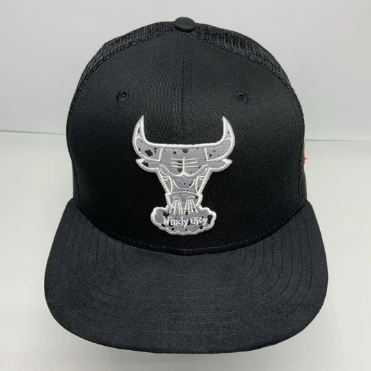 New Era Cap NBA Chicago Bulls Black White 9FIFTY Snapback Hat