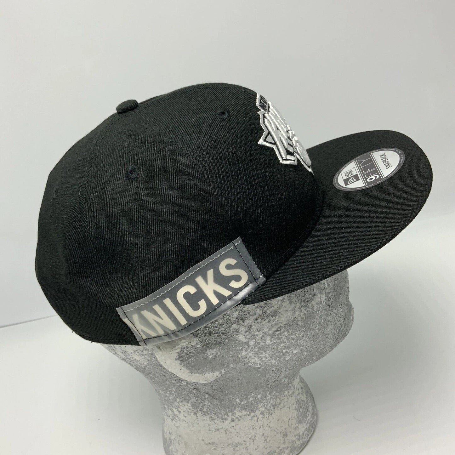 Men's New Era Cap Black | Lt. Grey NY Knicks 9FIFTY NBA