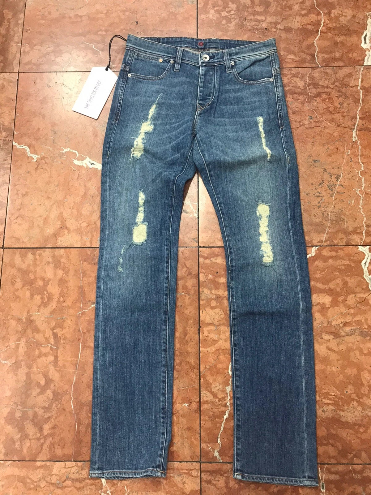 Men's Sinclair Medium Blue Ripped Fashion Denim Pants NWT